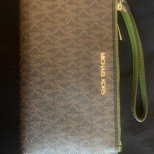 Michael Kors  Adele Smartphone Wallet